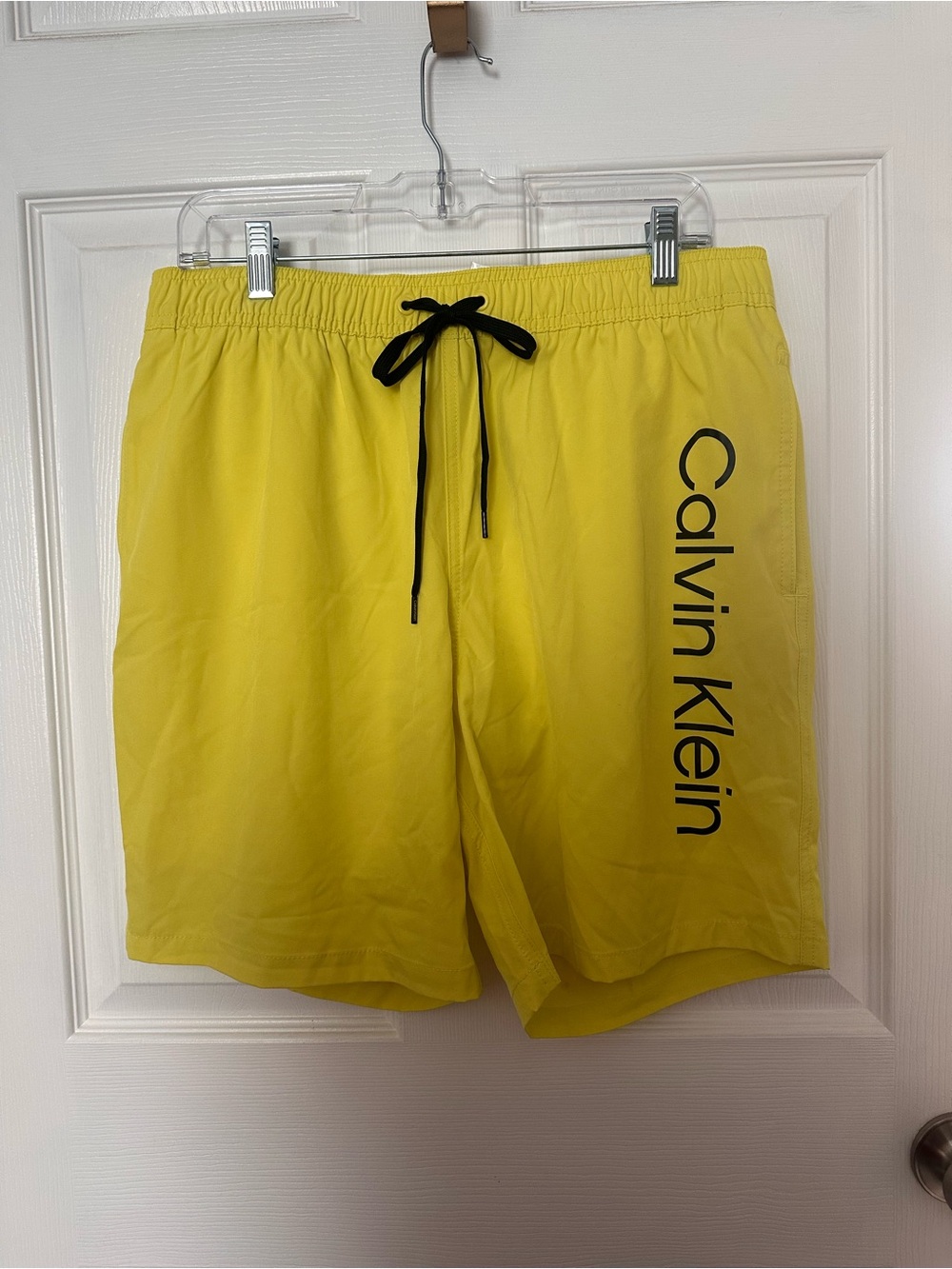 Calvin Klein Men’s Fluorescent Neon Yellow Swim Shorts NWT Sz:Large